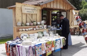 Roland Kasper am Regionalmarkt Naßwald